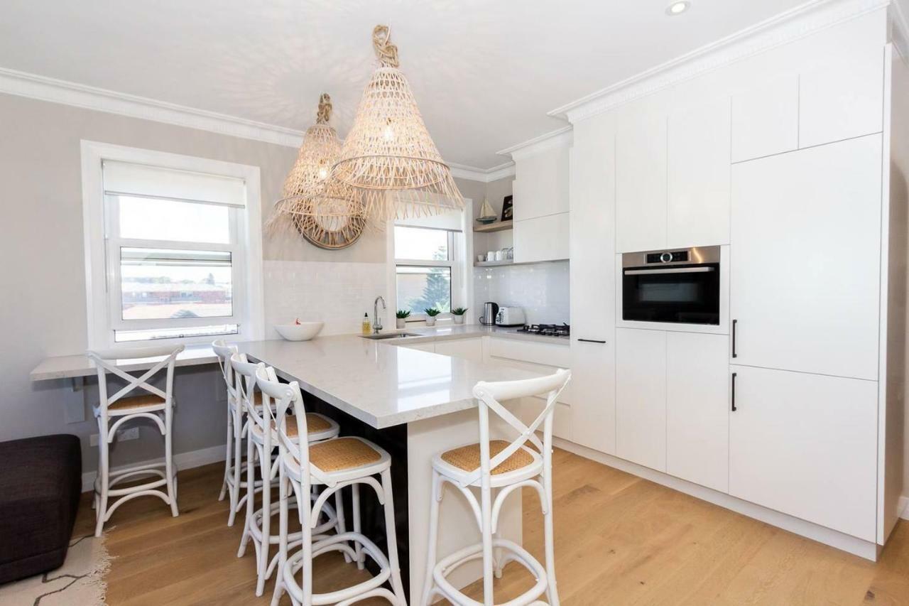 Bondi Breeze-Hosted By:L'Abode Accommodation Sídney Exterior foto